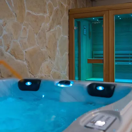 Roza - One-bedroom With Balcony Mokošica