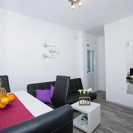 Roza - One-bedroom With Balcony Apartament *