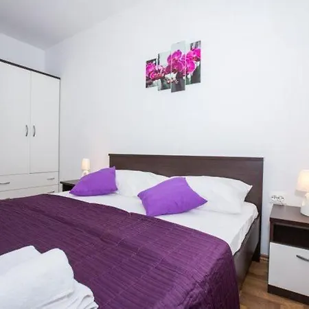 Apartman Roza - One-bedroom With Balcony Mokosica